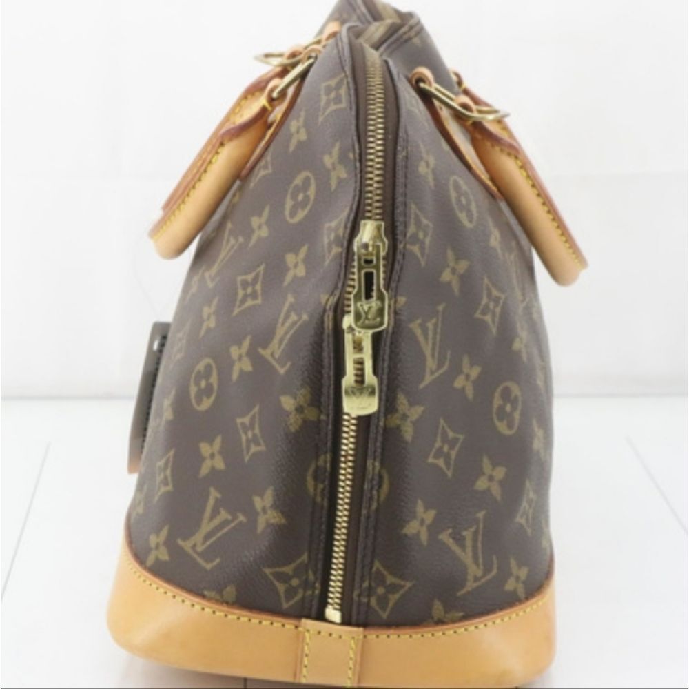 Authentic Louis Vuitton Alma - Picture 3 of 13
